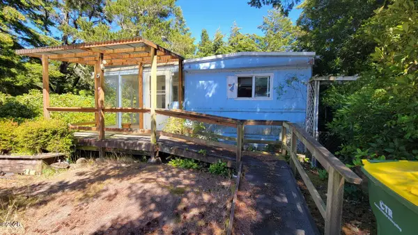 1600 Rhododendron, Florence, OR 97439