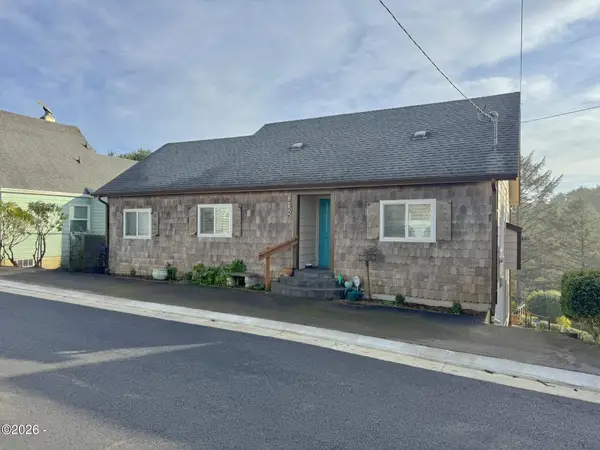 860 SW 10th, Lincoln City, OR 97367