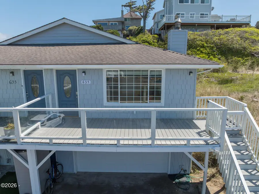 635 SW Elizabeth, Newport, OR 97365 - #2