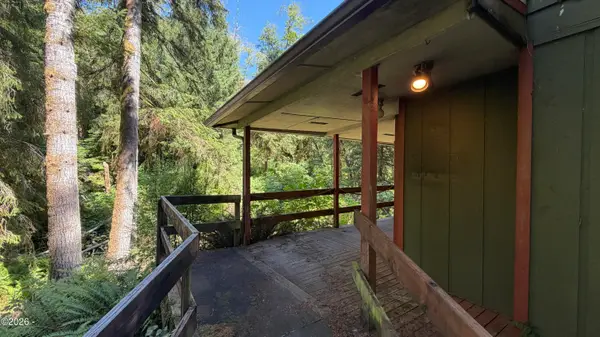 1799 N Doris, Otis, OR 97368
