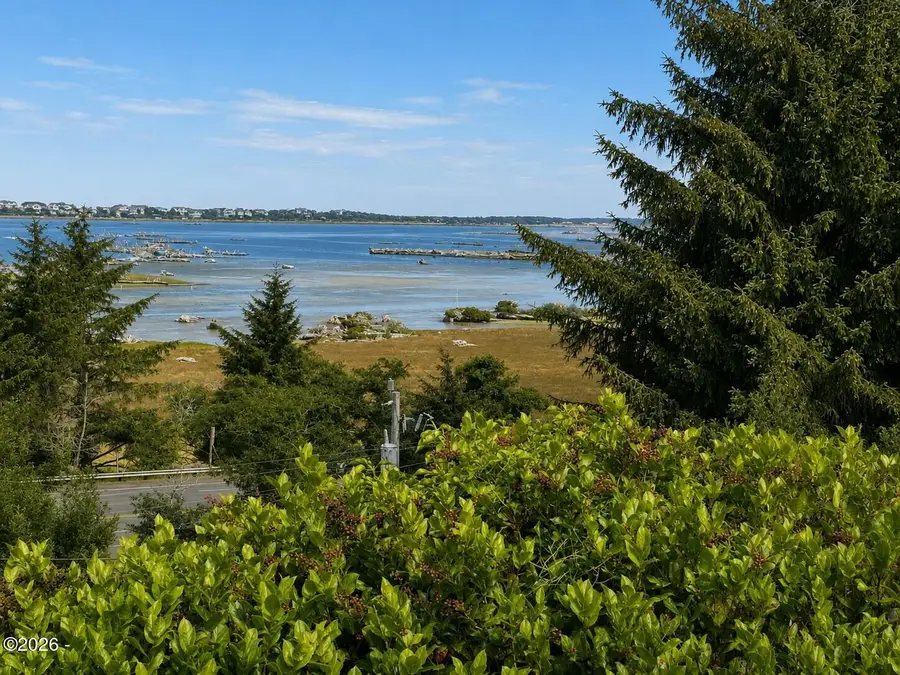 143, 153, 163 S Wells Dr, Lincoln City, OR 97367 - #2