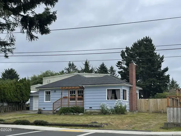 2022 NE 21st, Lincoln City, OR 97367