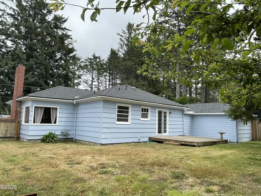 2022 NE 21st, Lincoln City, OR 97367 - #2