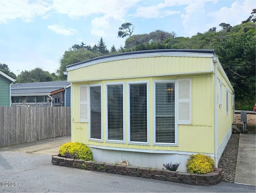 392 NW 3rd, Newport, OR 97365 - #2