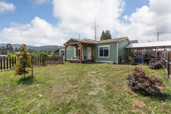 350 N Westview, Otis, OR 97368