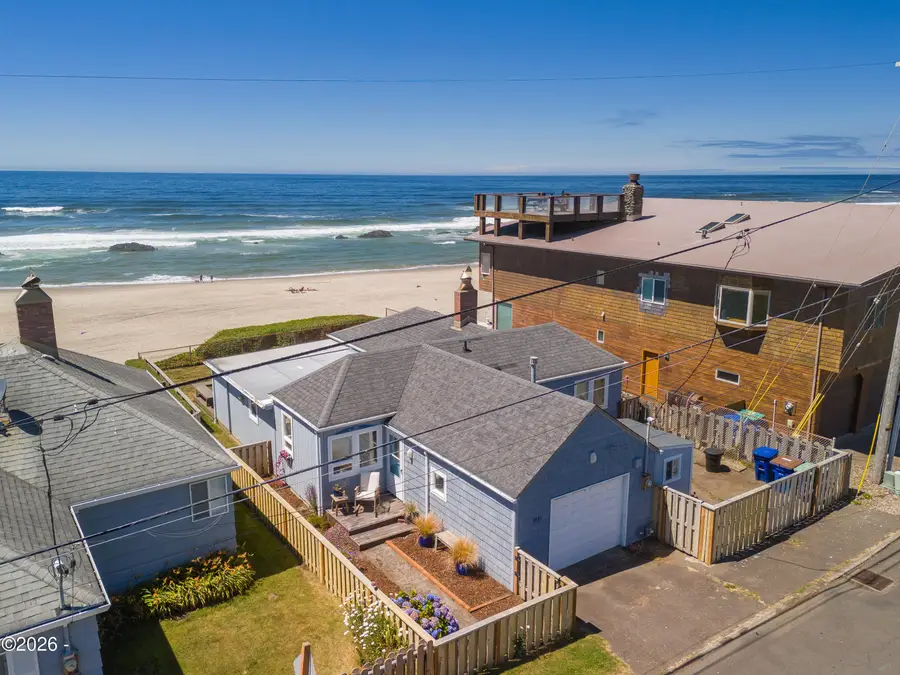 3885 NW Jetty Ave, Lincoln City, OR 97367 - #2