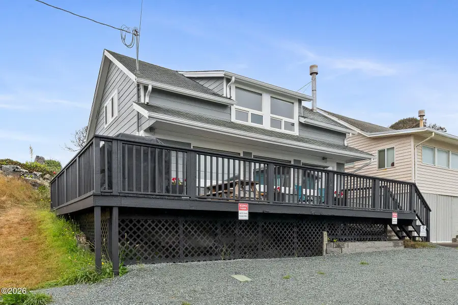 1420 N N Pacific, Rockaway Beach, OR 97136 - #3