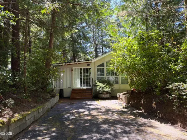 3700 N Highway 101, Depoe Bay, OR 97341