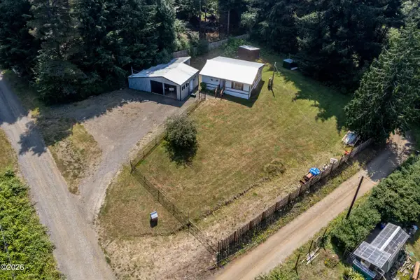 136 N Davis, Otis, OR 97368