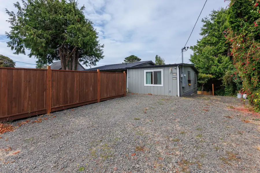 317 NE Benton, Newport, OR 97365 - #3