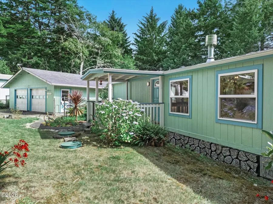 1173 NW Tawn Mar, Waldport, OR 97394 - #2