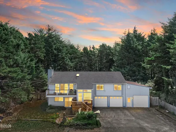 4067 SW Fehrenbacher, Waldport, OR 97394