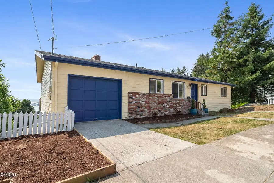 416 Chinook, Astoria, OR 97103 - #2