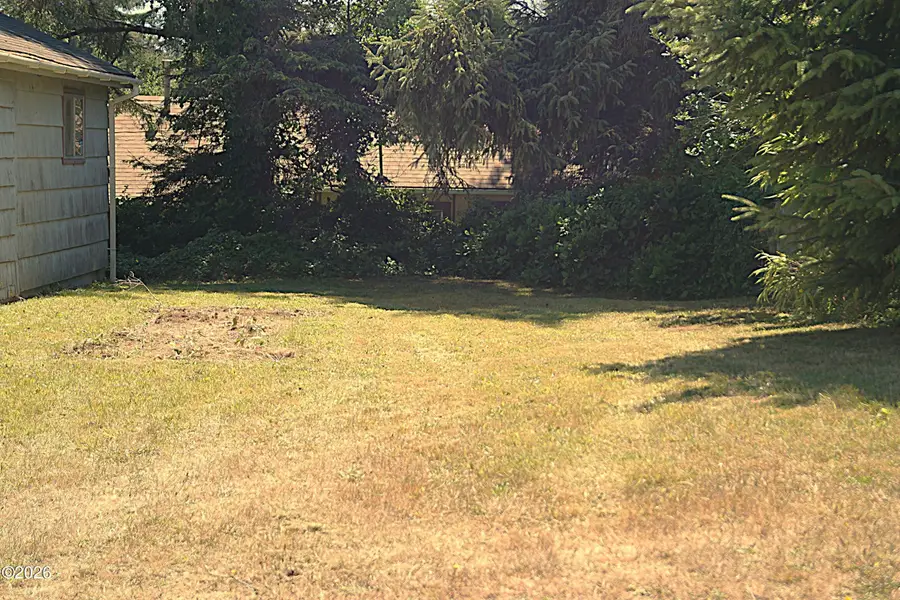 1056 SW 10th, Lincoln City, OR 97367 - #3