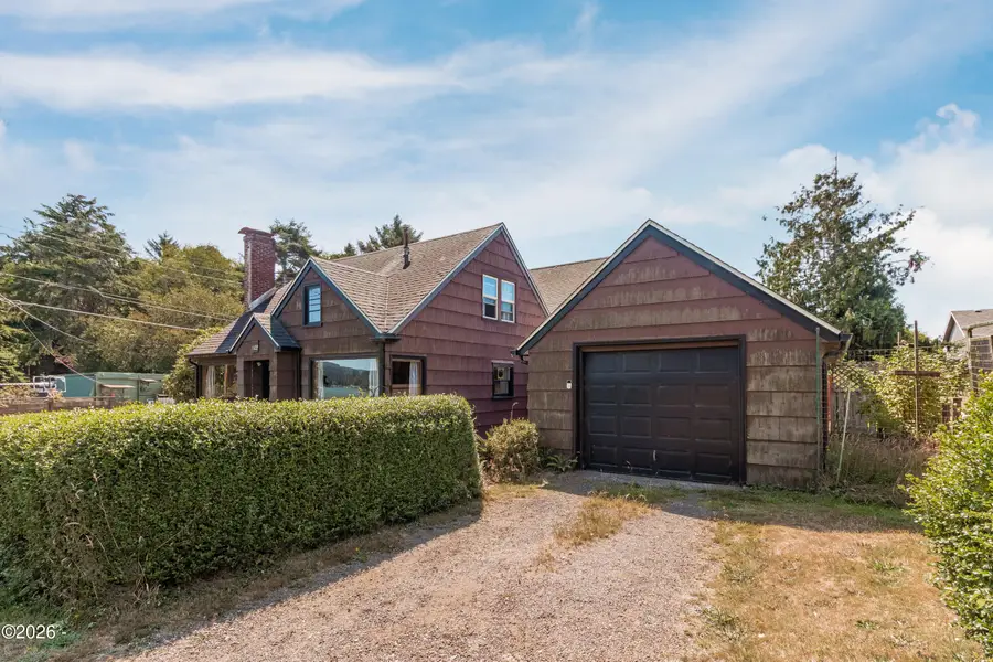 1822 SE 2nd, Lincoln City, OR 97367 - #2