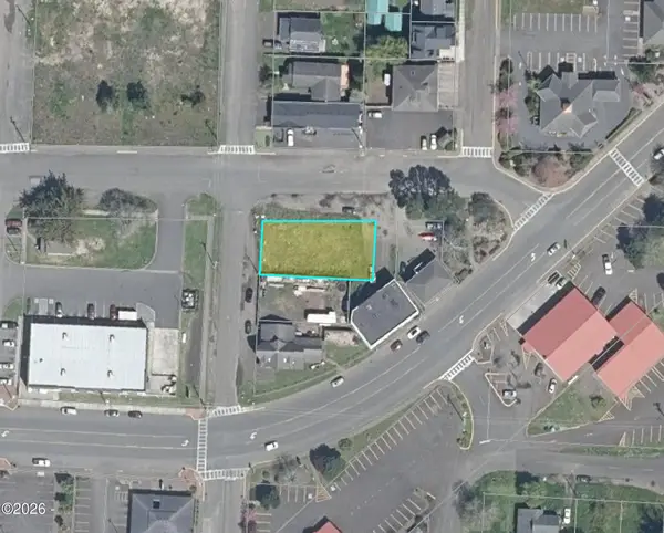 285 NW Spring, Waldport, OR 97394