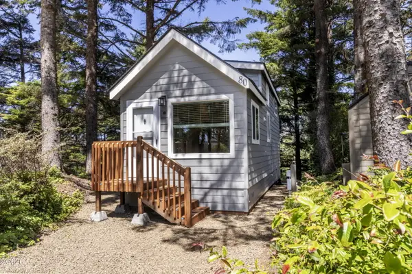 4875 N Hwy 101, Depoe Bay, OR 97341