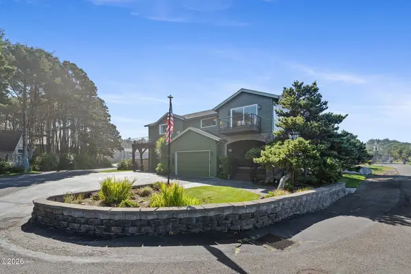 424 Cliff, Depoe Bay, OR 97341