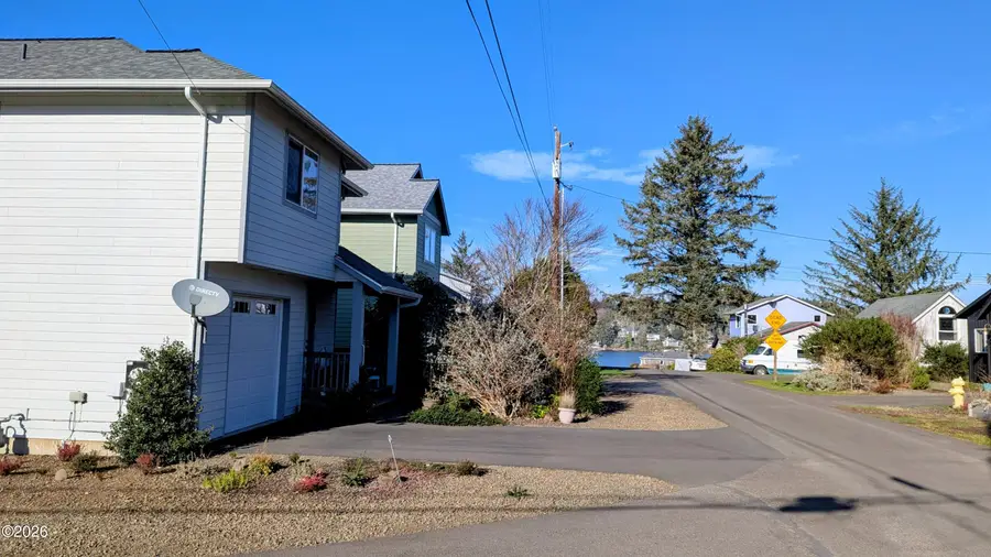 267 SE Tide, Lincoln City, OR 97367 - Image #3