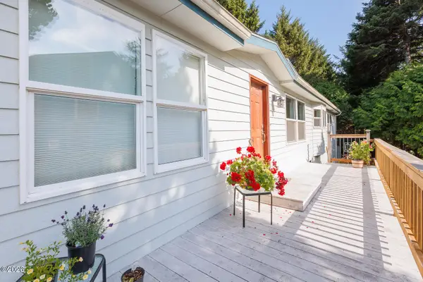 280 NE 69th Pl, Newport, OR 97365