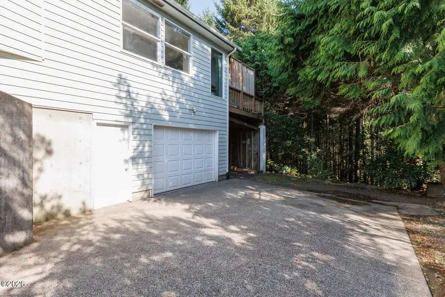 280 NE 69th Pl, Newport, OR 97365 - #2