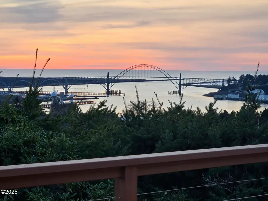 1010 SE 1st, Newport, OR 97365 - #3
