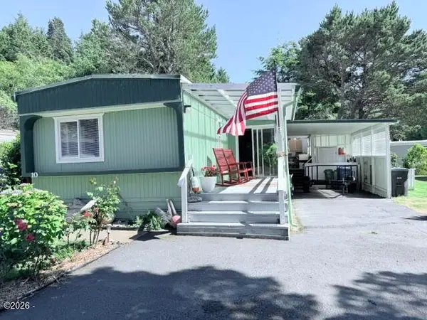 5405 NW Pacific Coast, Waldport, OR 97394