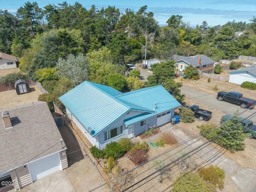 1245 NW Nye, Newport, OR 97365 - #3
