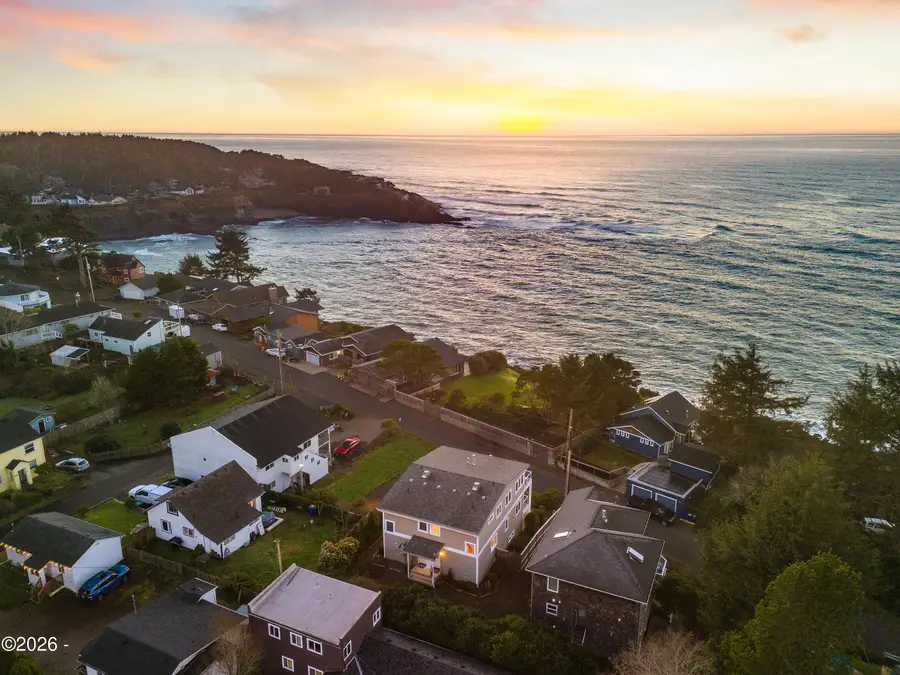 420 SW Coast, Depoe Bay, OR 97341 - #3