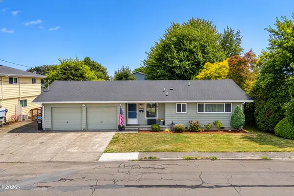 1204 9th, Tillamook, OR 97141