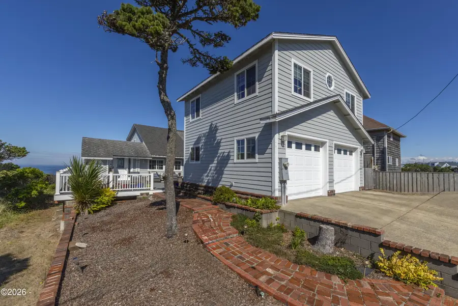 658 SW 6th, Newport, OR 97365 - #3