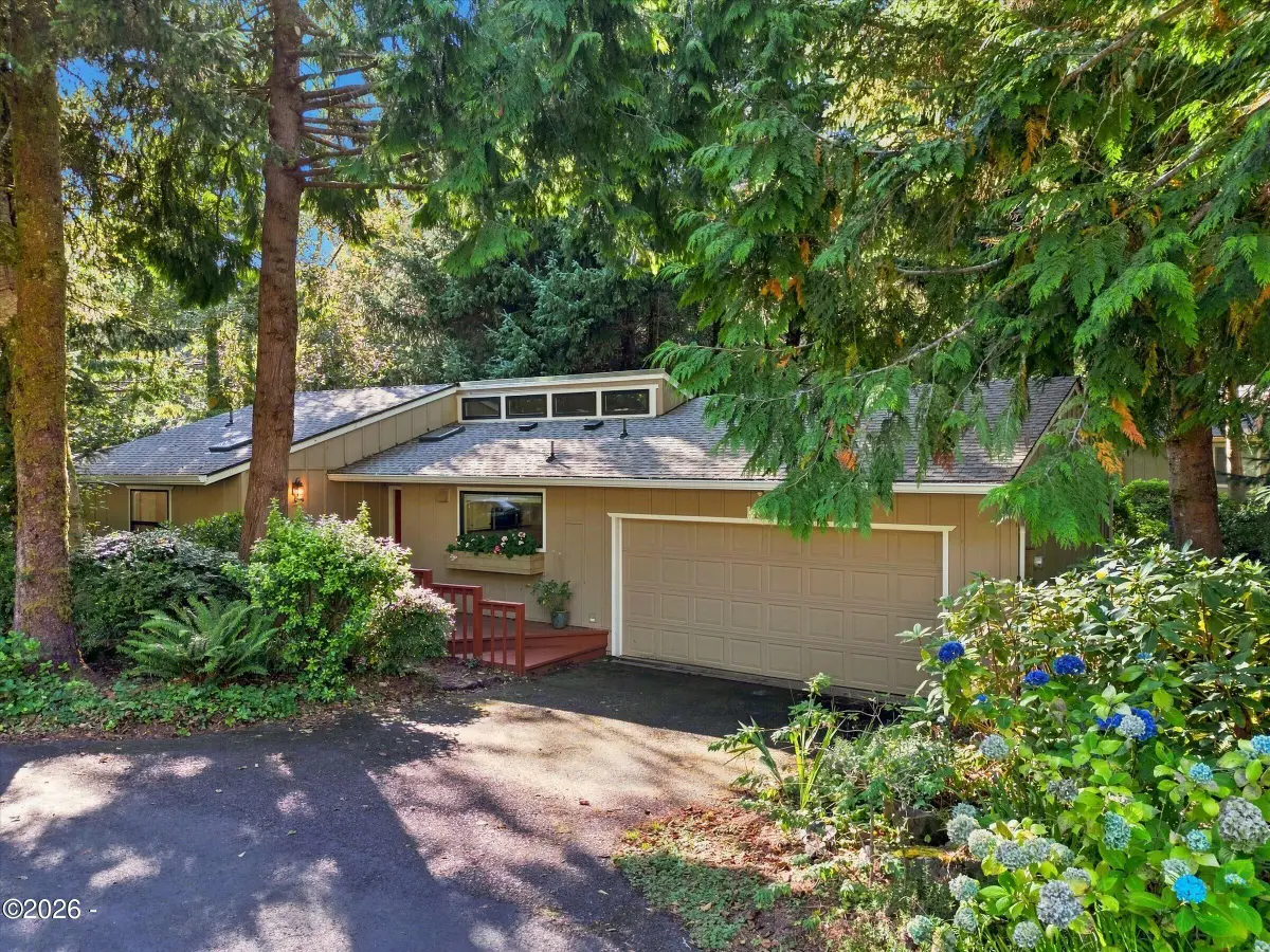194 The Pines, Depoe Bay, OR 97341 - #1