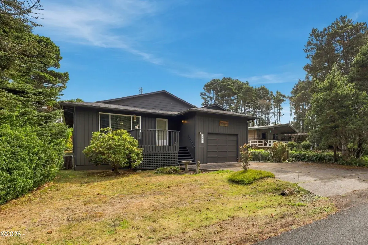 5850 Hacienda Ave, Lincoln City, OR 97367 - #1