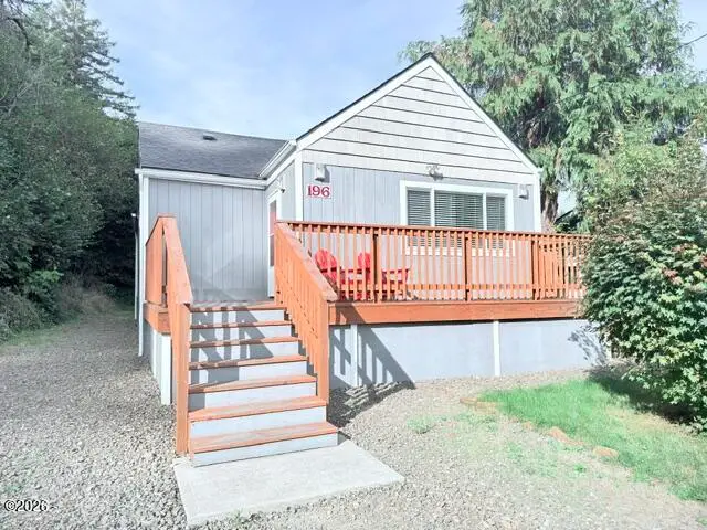 196 NW 11th St, Toledo, OR 97391 - #1