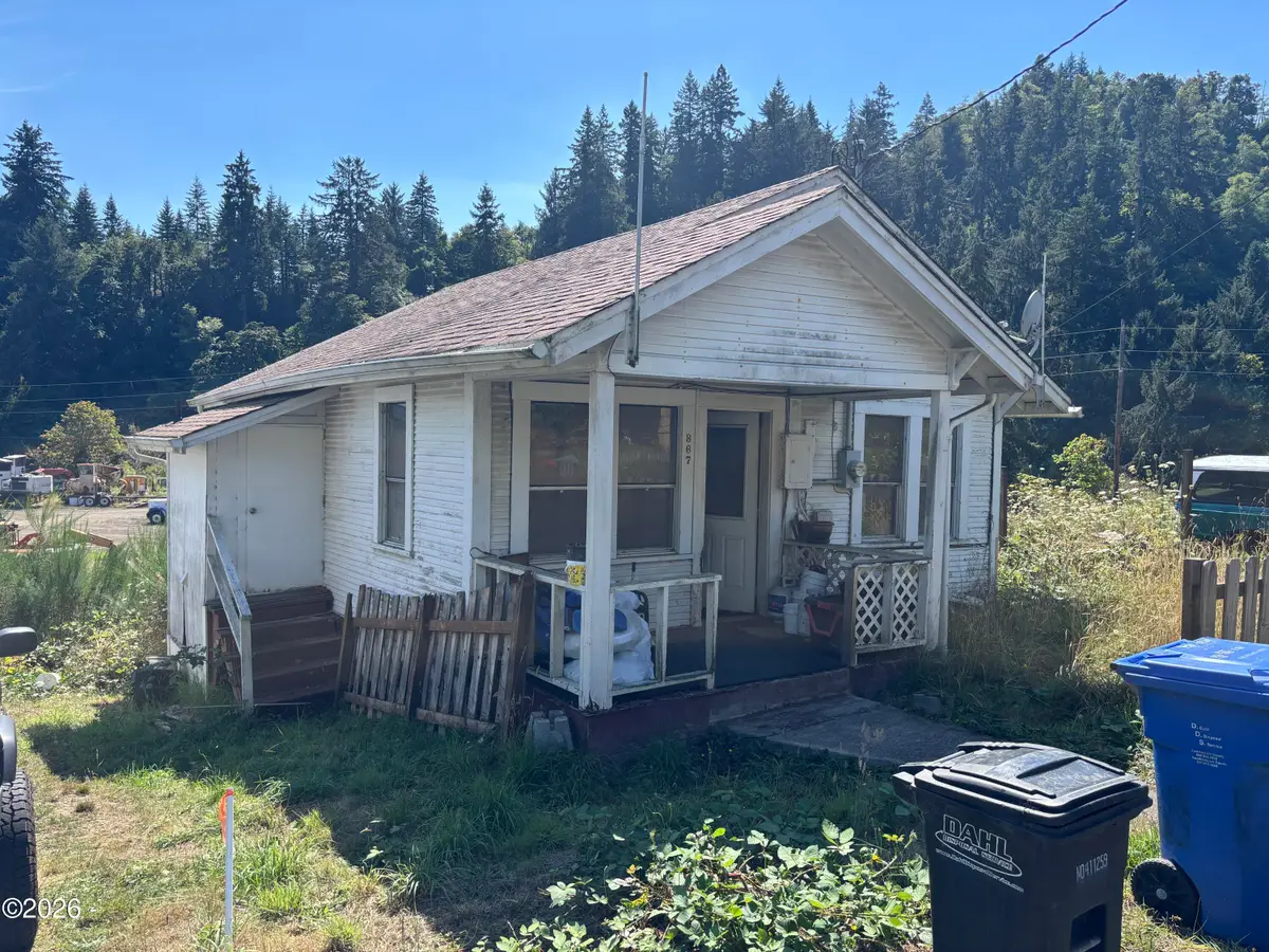 867 NW 5th, Toledo, OR 97391 - #1
