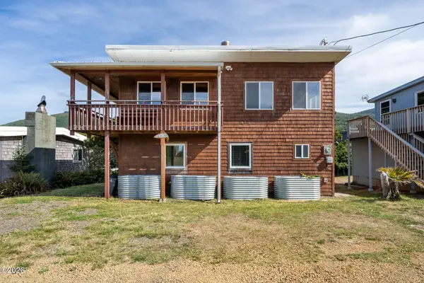 26135 Beach, Rockaway Beach, OR 97136