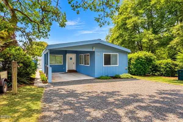 9520 6th, Bay City, OR 97107