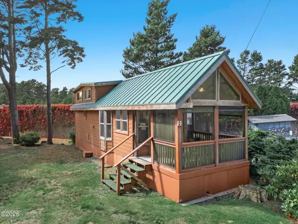 3700 N Hwy 101 Spc #2, Depoe Bay, OR 97341