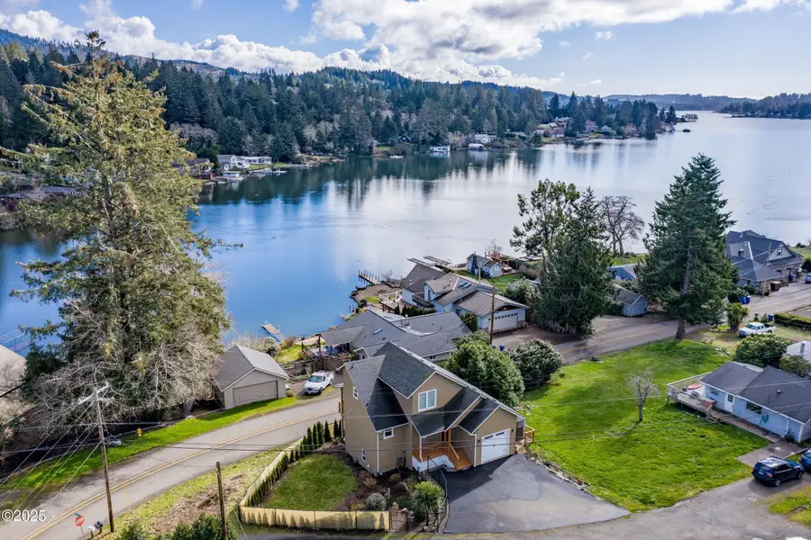 5300 NE 49th, Neotsu, OR 97364 - #2