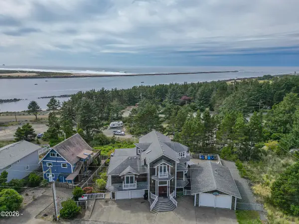 15710 Oceanview, Rockaway Beach, OR 97136