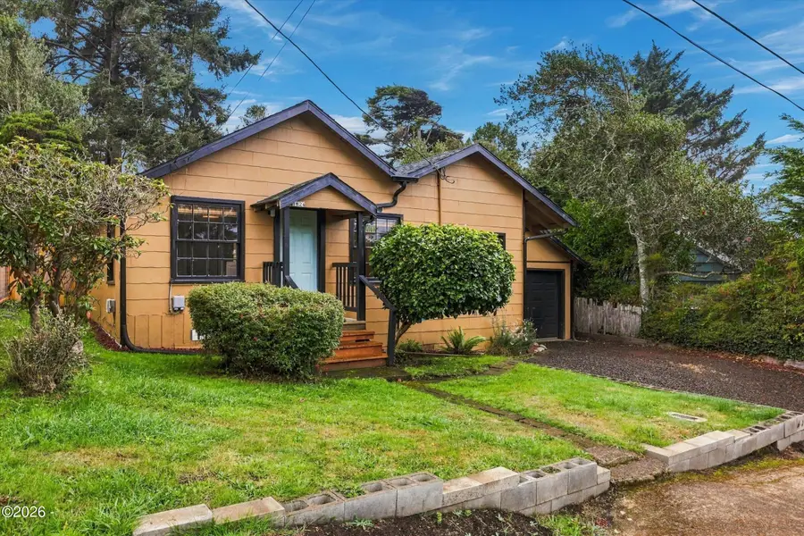 1824 NW 26th, Lincoln City, OR 97367 - #2