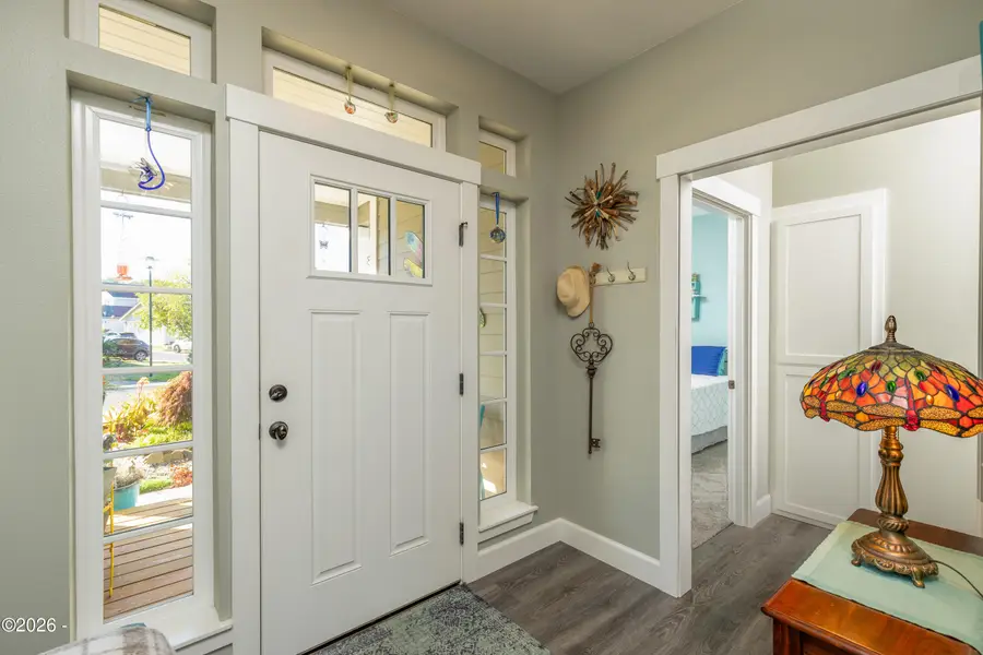 715 SE 43rd, South Beach, OR 97366 - #3