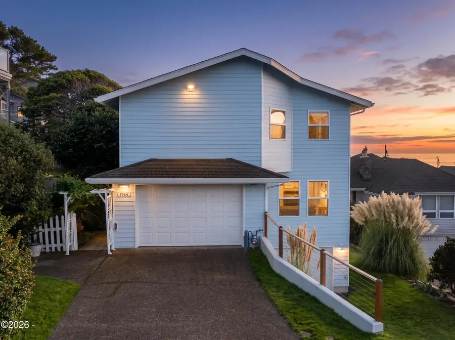 1924 NE 71st, Lincoln City, OR 97367 - #3