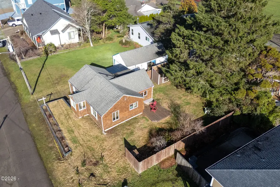 138 N Dolphin, Rockaway Beach, OR 97136 - #2