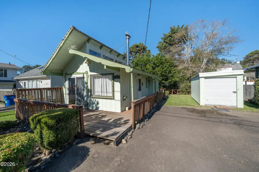 1717 NW 33rd, Lincoln City, OR 97367 - #2