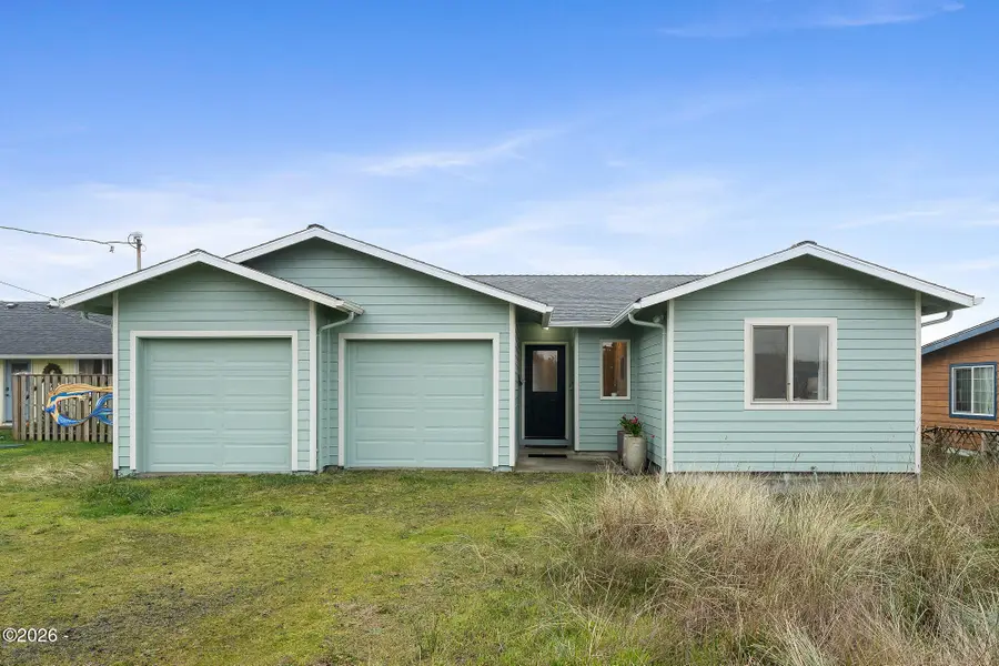 1801 NW Dolphin, Waldport, OR 97394 - #2
