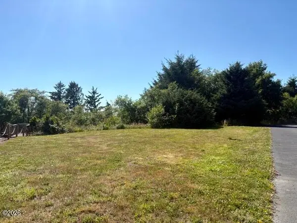 47 South Ridge, Bay City, OR 97107
