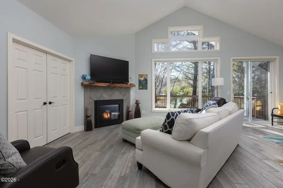 6315 SW Arbor, Newport, OR 97366 - #3