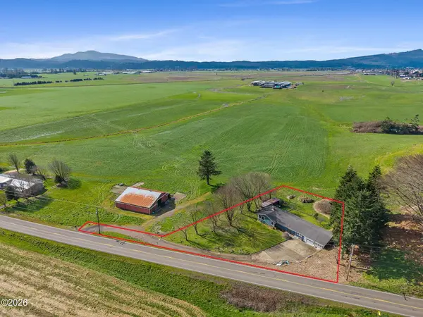 1590 Mccormick Loop, Tillamook, OR 97141