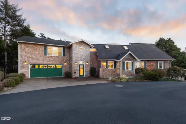 1004 SW 10th, Lincoln City, OR 97367